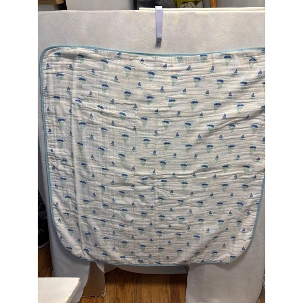 Aden + Anais Dream Blanket Baby  41x41 White Blue Nautical Sailboat Anchor